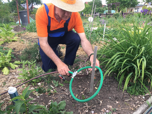 Verlegung Schneckenschutz im Garten